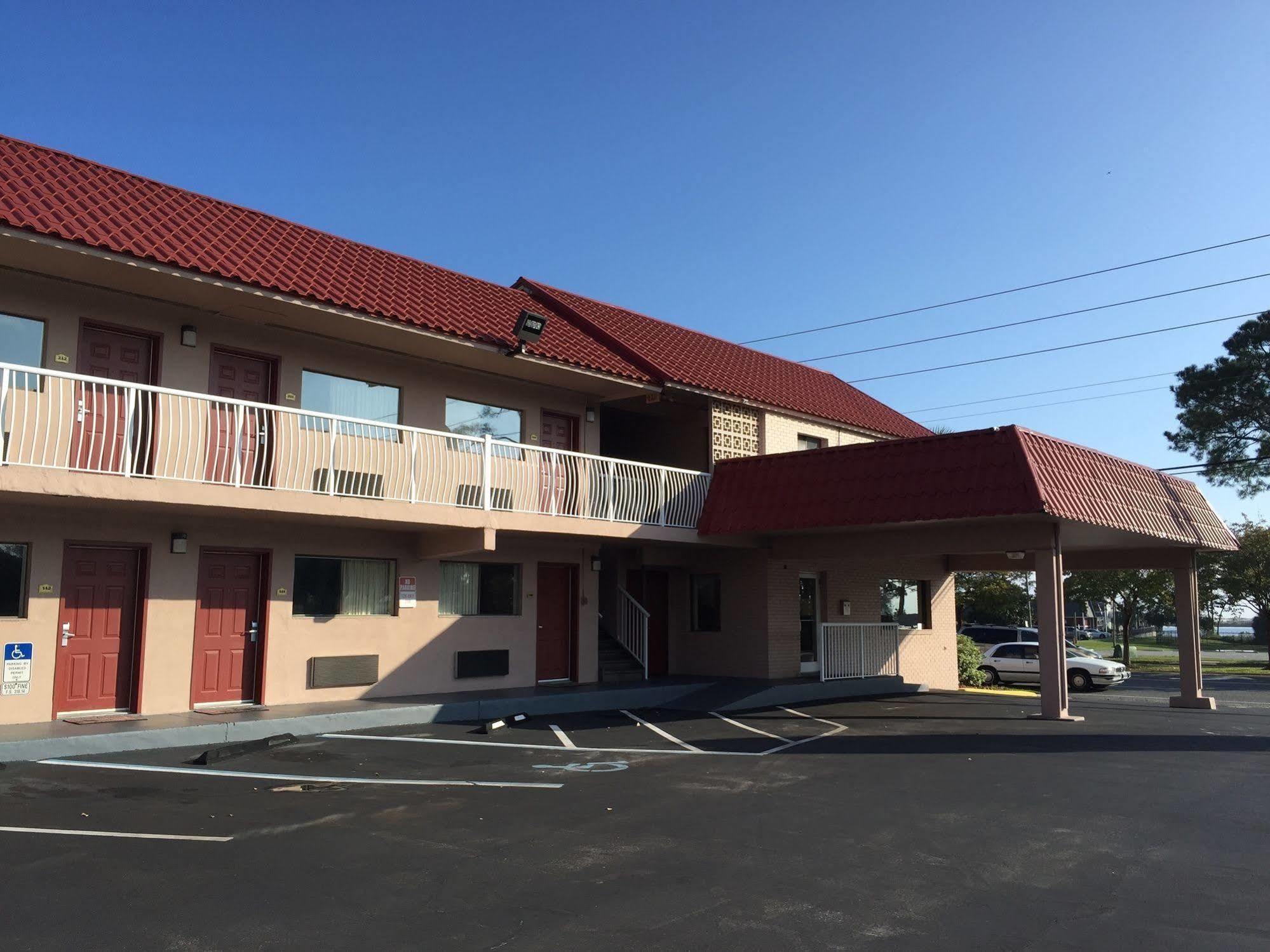 Super 8 By Wyndham Ft Walton Beach Fort Walton Beach Eksteriør billede
